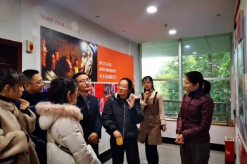 2019年12月18日，党总支副书记胡敏带领共青团工作小组一行7人赴资阳团市委学习。