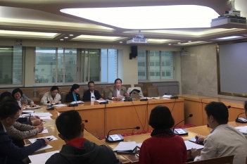2017年10月11日，院本部邓绍平院长主持召开中心开业筹备推进协调会。